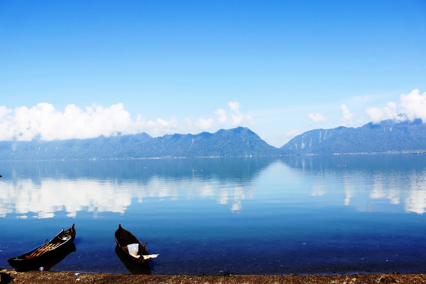 Lake Maninjau in Western Sumatra; type locality of this species.